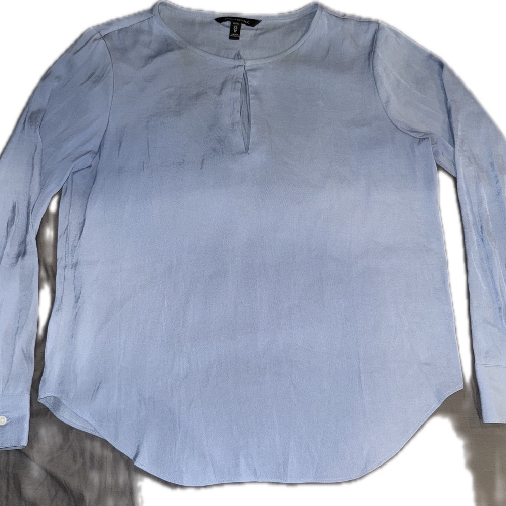 BANANA REPUBLIC BLUE KEYHOLE BLOUSE SIZE XS